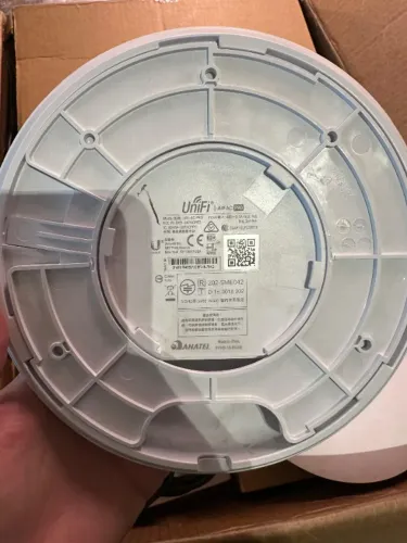 ANTENA WIFI ACCESS POINT UBIQUITI UNIFI AP-AC-PRO COM INJETOR POE E SUPORTE
