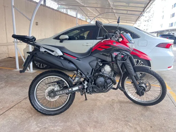 LANDER 250 ABS  2023.  com 2 mil em acessórios. 