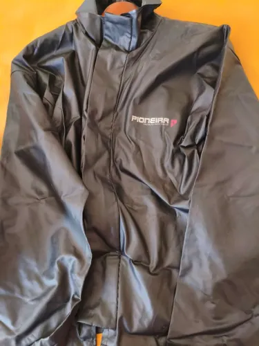 kit capa de chuva e proteção
