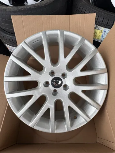 Jogo de rodas r18 novas 5x100 Volcano 