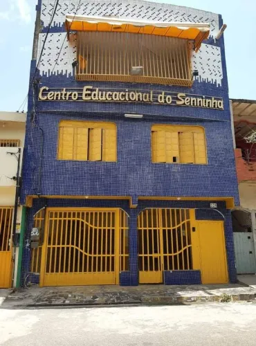 VENDE-SE PRÉDIO COMERCIAL E RESIDENCIAL 
