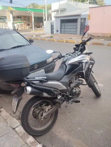 Vende ou troca por carro