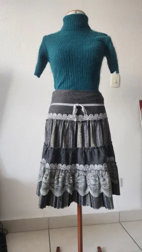 Saia Vintage em Lã Inverno 