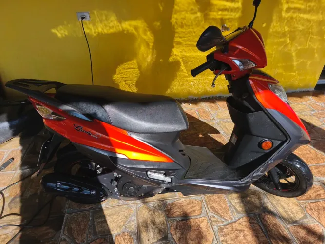 Lindy 2019 moto revisada