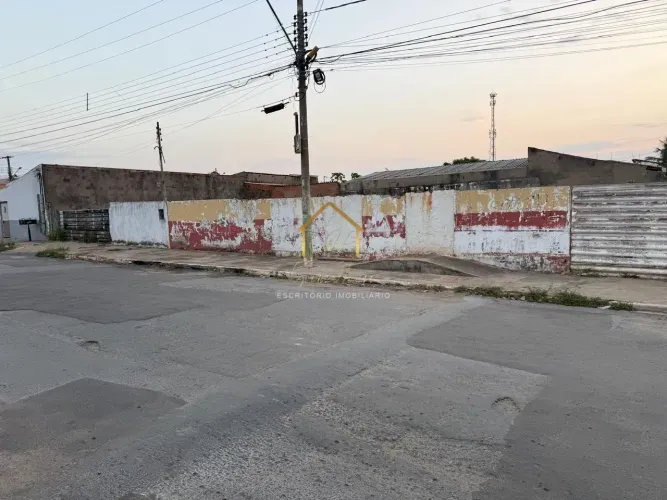 Vendo Terreno no Bairro Jardim dos Ipês - Região Tijucal.