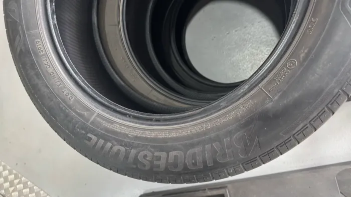Pneus 225/60/18