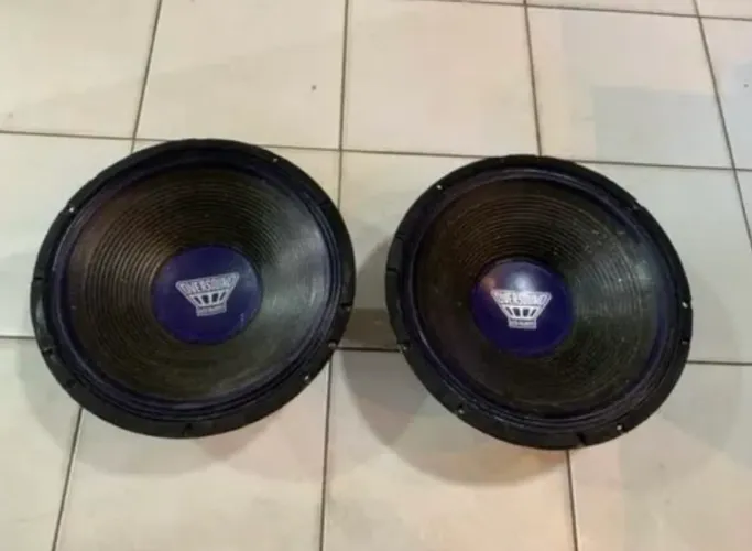 Altos falantes Oversound de 15