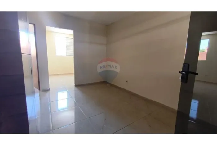 Oportunidade no bairro Castanheira, casa de 02 quartos