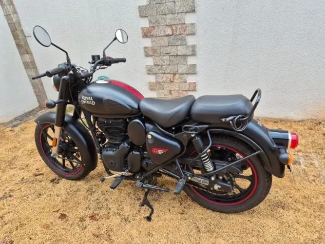 Vende-se Royal Enfiel Classic 350 - 2023