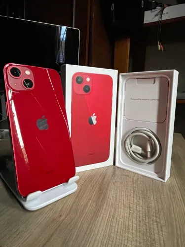iPhone 13 256GB Vermelho + Caixa | Muito Conservado | R$ 2.450