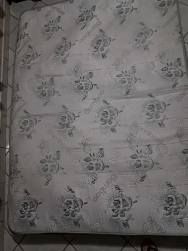 Colchão casal de molas p doação