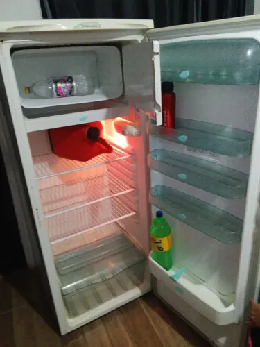 geladeira Electrolux pequena excelente estado entrego 
