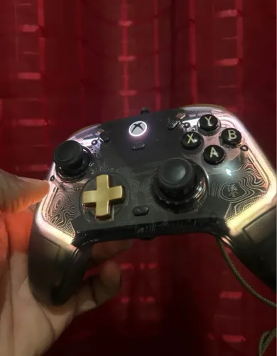 CONTROLE XBOX ONE GAMESIR C/ FIO 3METROS LED NOVO NA CAIXA