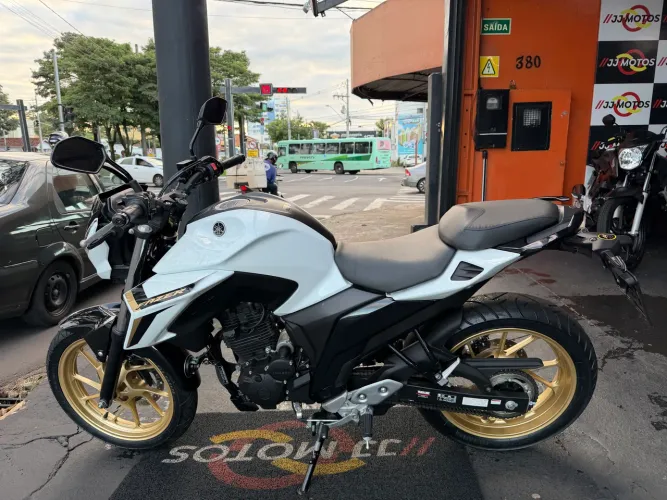 ?YAMAHA FAZER 250 2025?FAÇO SIMULAÇÃO ONLINE