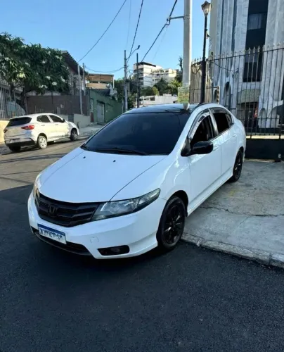 Honda City Sedan LX 1.5 Flex 16V 4P Aut. 2013