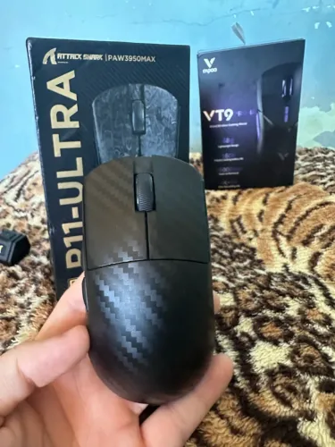 Mouse Attack Shark R11 Ultra carbono