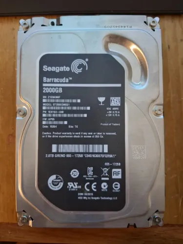 HD 2TB Seagate Barracuda 7200 RPM 3.5" SATA III - Excelente Estado / 100% Saudável