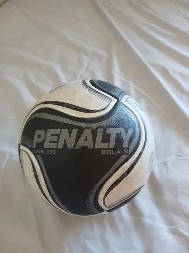 Bola Futsal Penalty 8 X branco /preto
