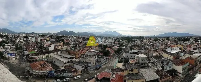 Cobertura duplex com 4 quartos com uma suíte para alugar - 144 m² - Bento Ribeiro - Rio de