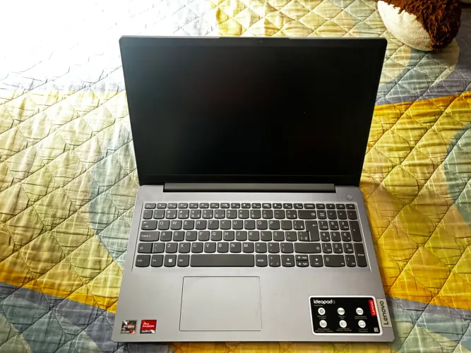 Notebook Lenovo ideapad3 82mfs00100