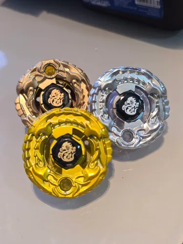 Beyblade originais lacrados takara tomy promoção UNIDADE
