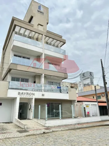 Excelente apartamento perto da praia em Canto Grande - Bombinhas.