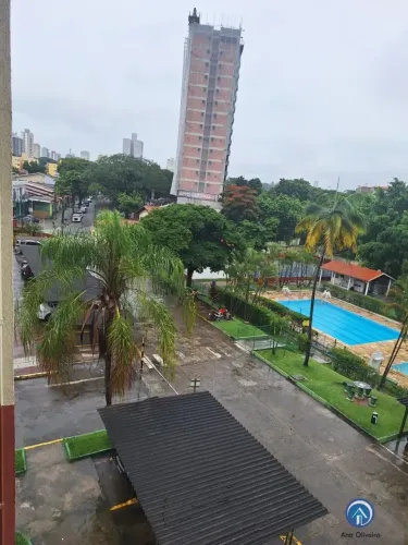 Apartamento de 48m² com 2 dormitórios no Parque Industrial em São José dos Campos