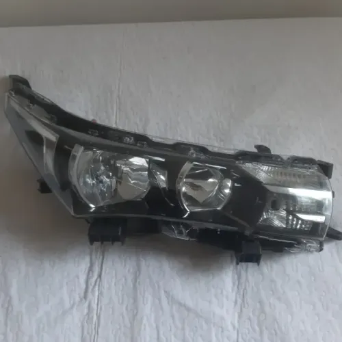 Farol Direito Corolla 2015 Á 2017 - Original Direito (Usado)
