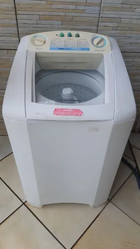 Máquina de Lavar Electrolux, modelo LF75 Turbo Limpeza, 7,5Kg com defeito