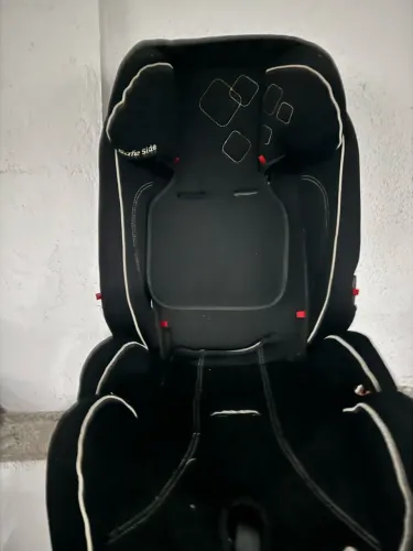 Cadeirinha de carro para criança 