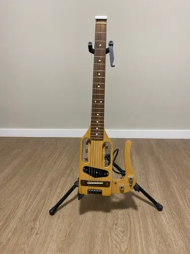 Traveler Guitar Pro Series com gig bag