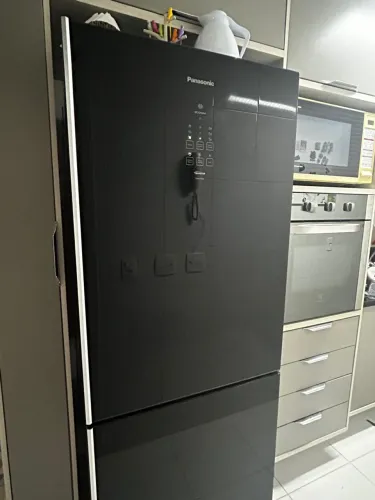Geladeira Panasonic BB65B Frost Free 467L Inverse Black Glass - 127V
