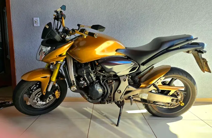 Hornet 2009 moto top, revisada recente.