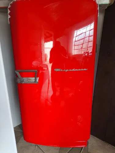Geladeira Frigidaire Vintage Retrô Vermelha - Funcionando Perfeitamente