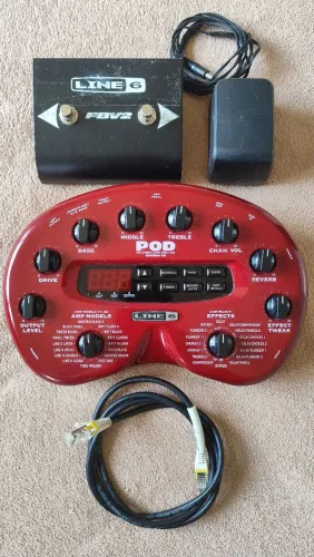 LINE 6 POD 2.0 + Foot + fonte e cabo 