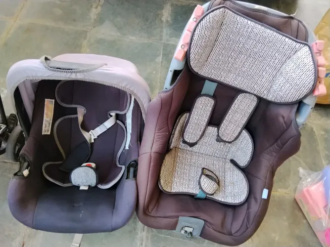 Cadeirinha e bebê conforto 150