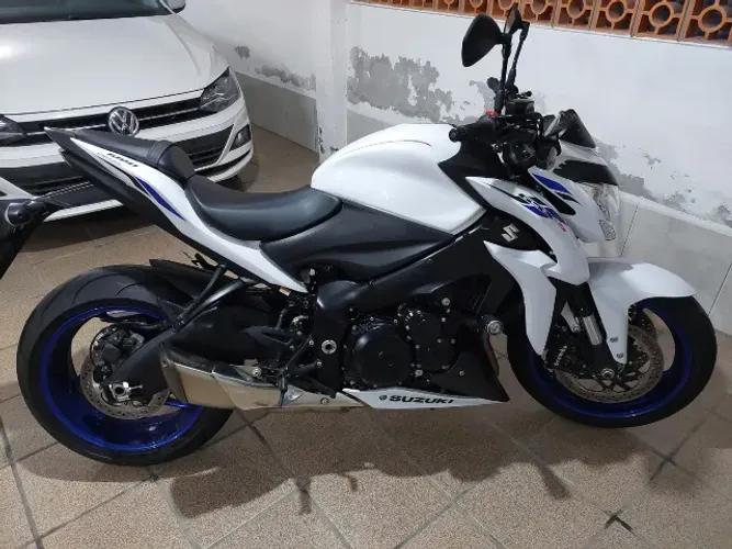SUZUKI GSX S1000