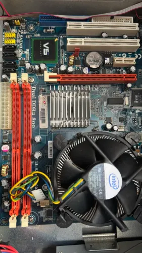 Placa-mãe + Processador + Cooler
