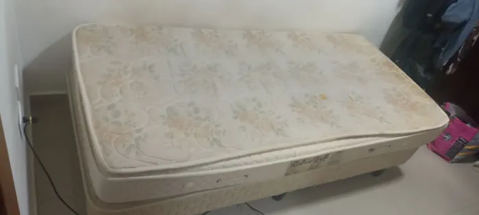 Cama de solteiro