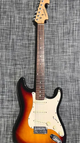 Guitarra Stratocaster Memphis by Tagima