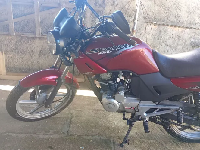 CBX Strada 200 (Leia a descrição)