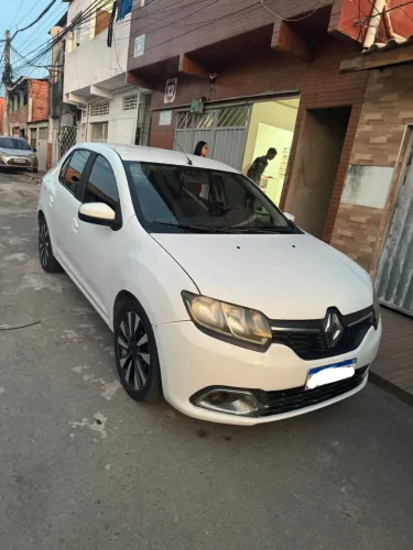 Renault Logan Expression Hi-flex 1.6 8V 4P 2016