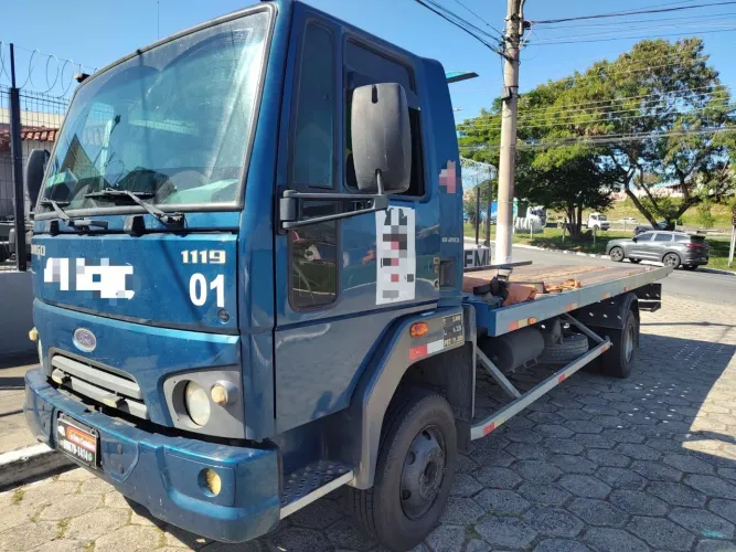 Ford Cargo 1119 - plataforma VIA DUTRA CAMINHÕES 