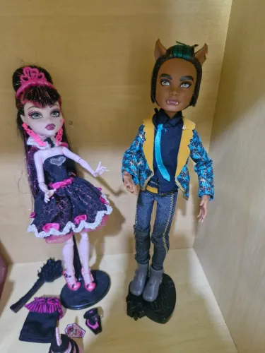 Monster high Draculaura e Clawd 1600