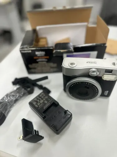 Instax Mini 90 Neo Classic