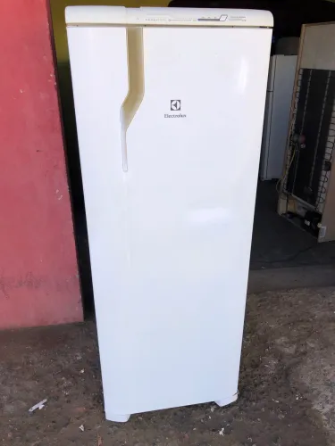 Refrigerador Electrolux RFE39 frost free