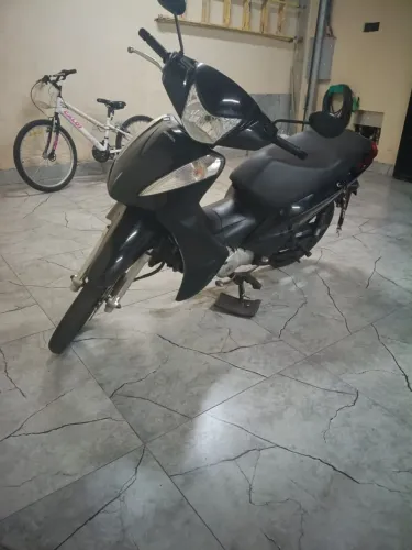 Moto à venda