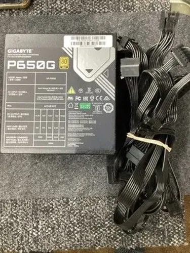 Fonte Gigabyte 650w 80 Plus Gold
