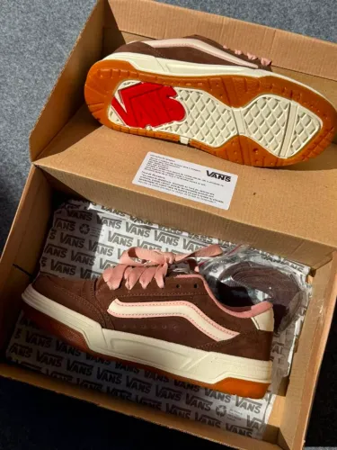 Tênis Vans Hilyne novo na caixa - Estilo e Conforto para o dia a dia - Envio rápido