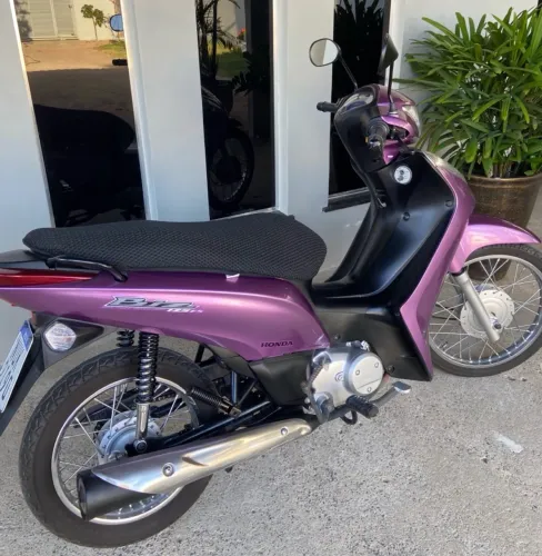 VENDE-SE ( HONDA BIZ 125)